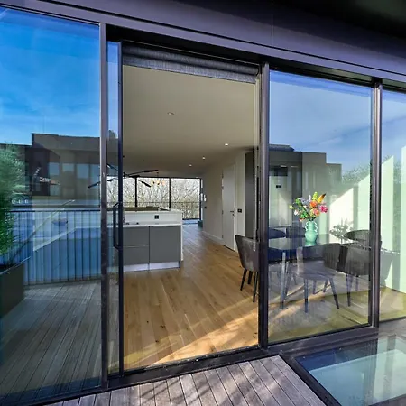 12, Apartments, 4-6 Pers, Central, Stunning View, Near Supermarket & Public Transport *