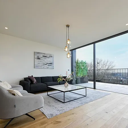 Aparthotel 12, Apartments, 4-6 Pers, Central, Stunning View, Near Supermarket & Public Transport Oisterwijk