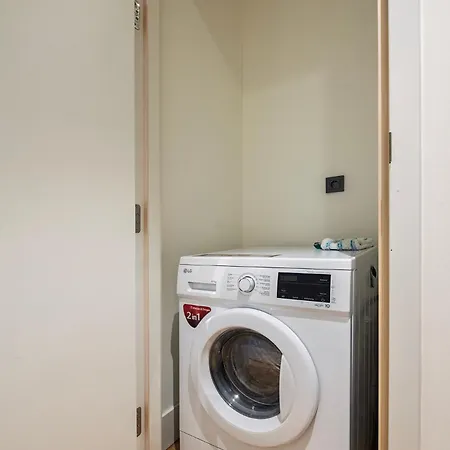 12, Apartments, 4-6 Pers, Central, Stunning View, Near Supermarket & Public Transport 4* Oisterwijk