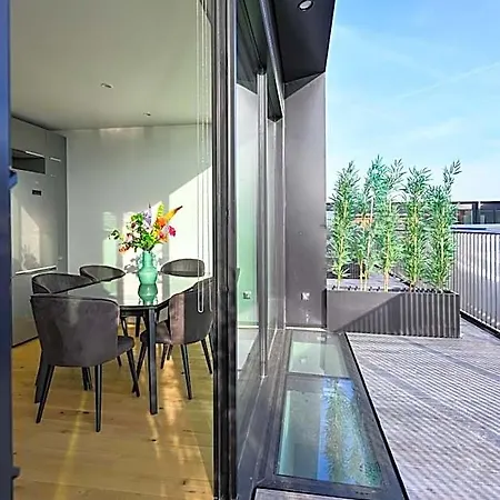 12, Apartments, 4-6 Pers, Central, Stunning View, Near Supermarket & Public Transport