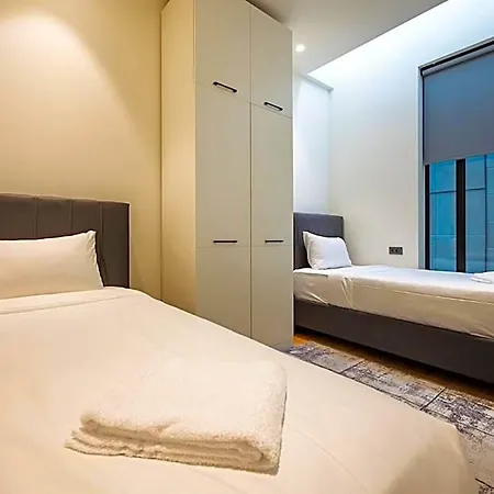 Lejlighedshotel 12, Apartments, 4-6 Pers, Central, Stunning View, Near Supermarket & Public Transport