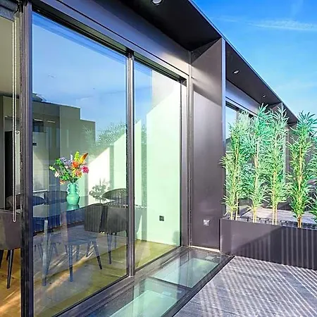 Hotel apartamentowy 12, Apartments, 4-6 Pers, Central, Stunning View, Near Supermarket & Public Transport Oisterwijk