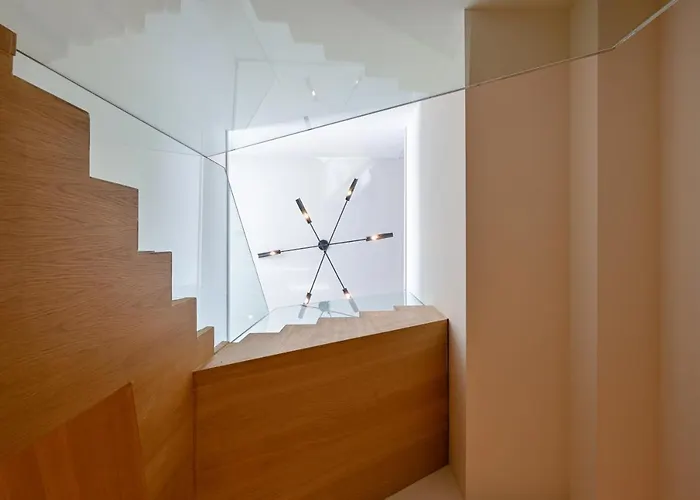 12, Apartments, 4-6 Pers, Central, Stunning View, Near Supermarket & Public Transport Aparthotel 4*