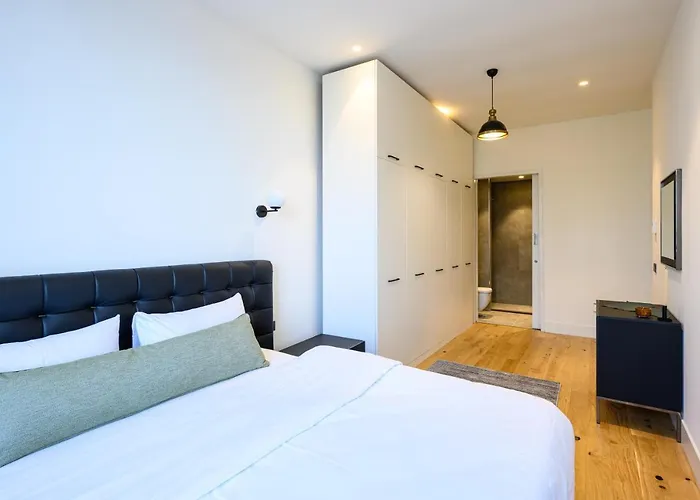 Aparthotel 12, Apartments, 4-6 Pers, Central, Stunning View, Near Supermarket & Public Transport Oisterwijk