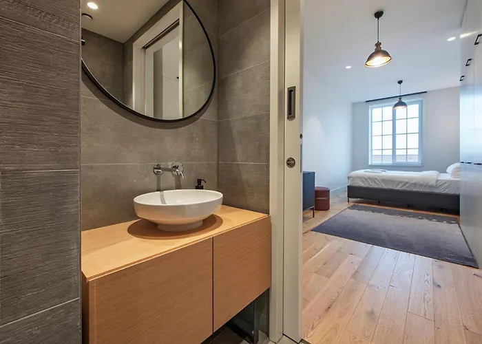 Aparthotel 12, Apartments, 4-6 Pers, Central, Stunning View, Near Supermarket & Public Transport Oisterwijk