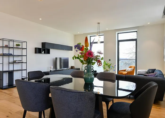 12, Apartments, 4-6 Pers, Central, Stunning View, Near Supermarket & Public Transport
