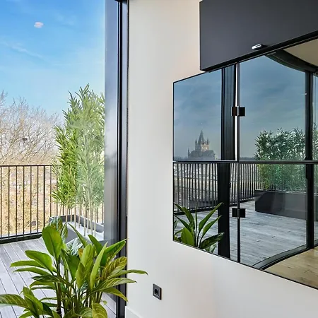 12, Apartments, 4-6 Pers, Central, Stunning View, Near Supermarket & Public Transport