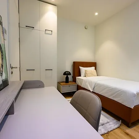 12, Apartments, 4-6 Pers, Central, Stunning View, Near Supermarket & Public Transport 4* Oisterwijk