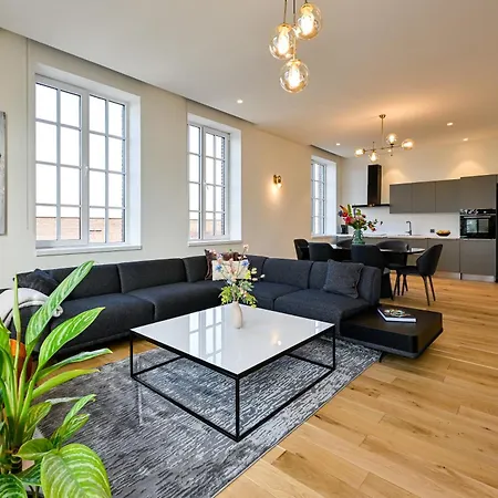 12, Apartments, 4-6 Pers, Central, Stunning View, Near Supermarket & Public Transport