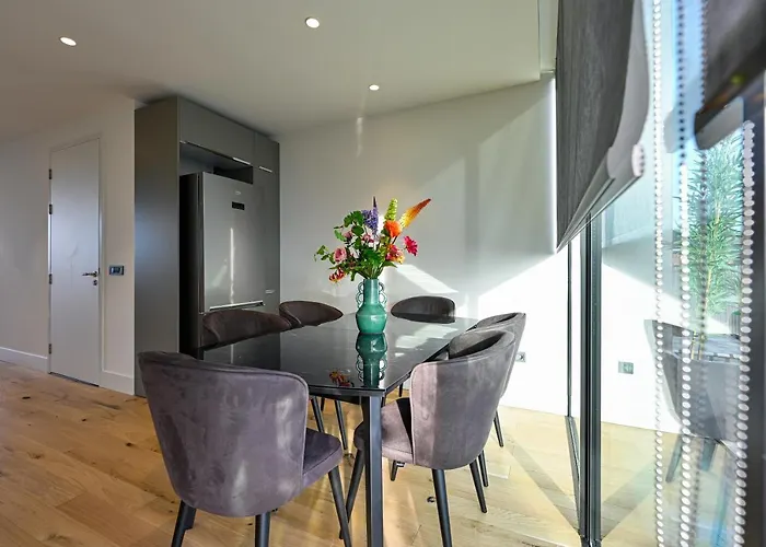 12, Apartments, 4-6 Pers, Central, Stunning View, Near Supermarket & Public Transport 4*